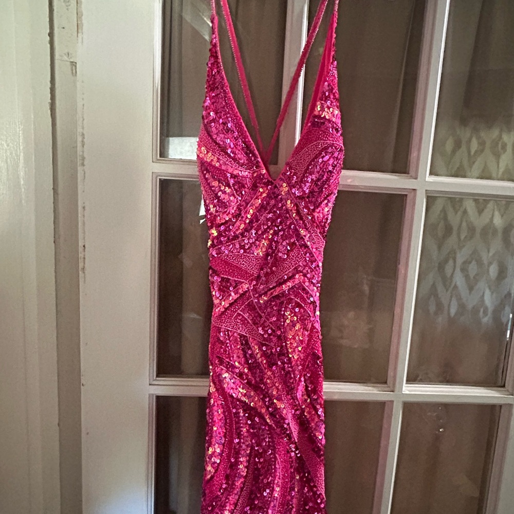Homecoming dress - Picture 2 of 5
